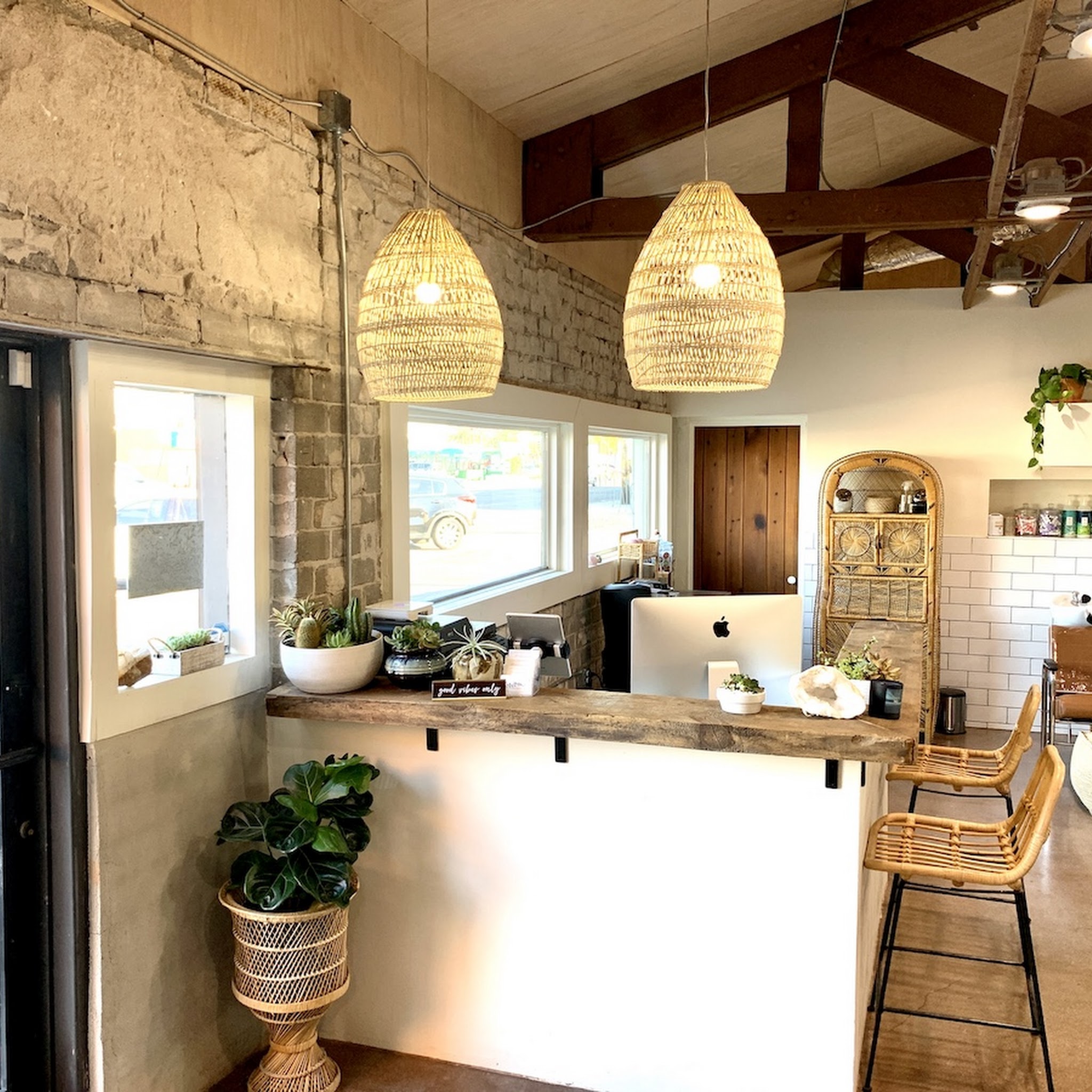 Swoon Salon + Boutique image 2