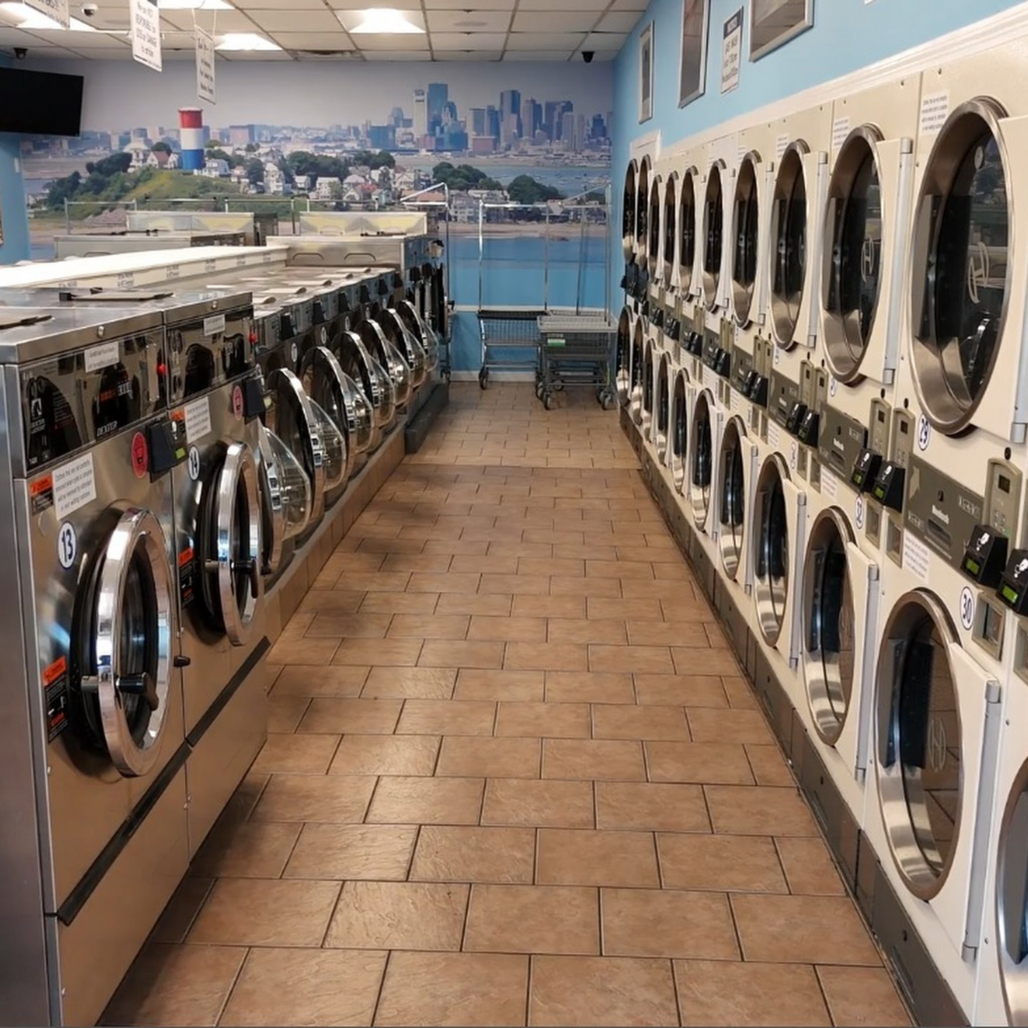 Silver Clean Laundromat image